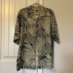 Tommy Bahama 100% silk shirt